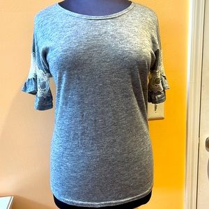 SJ Company Gray Top with lace infused sleeve Size 1X
